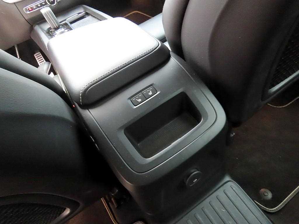 Volvo XC60 2021 Blanco - Importación desde Corea - HF Imports Iquique - Foto 16