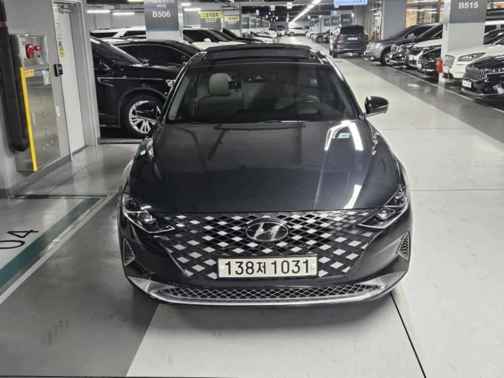 HYUNDAI Grandeur - Vista 2