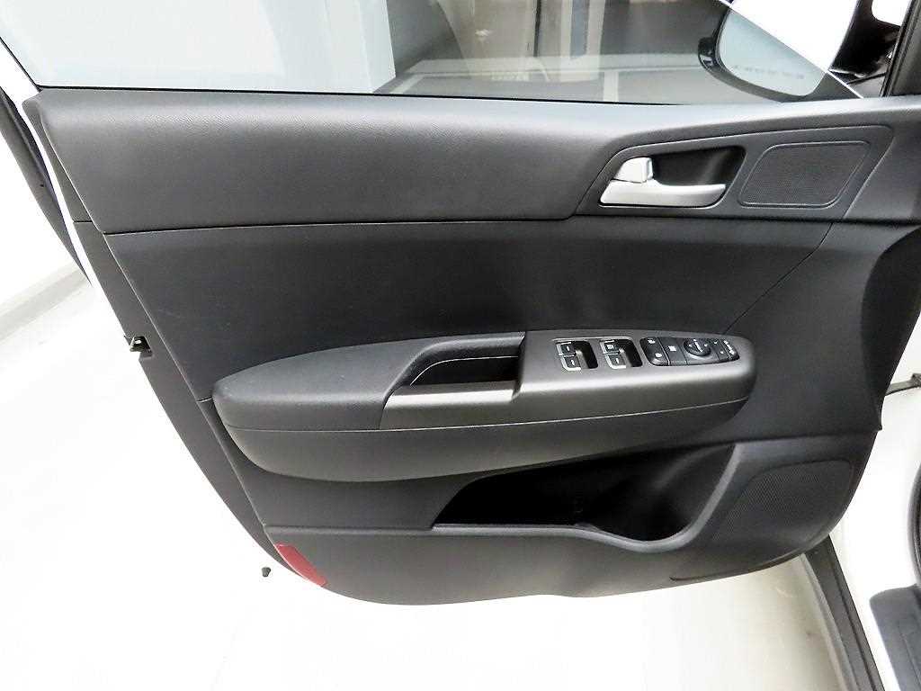 KIA Sportage - Vista 11