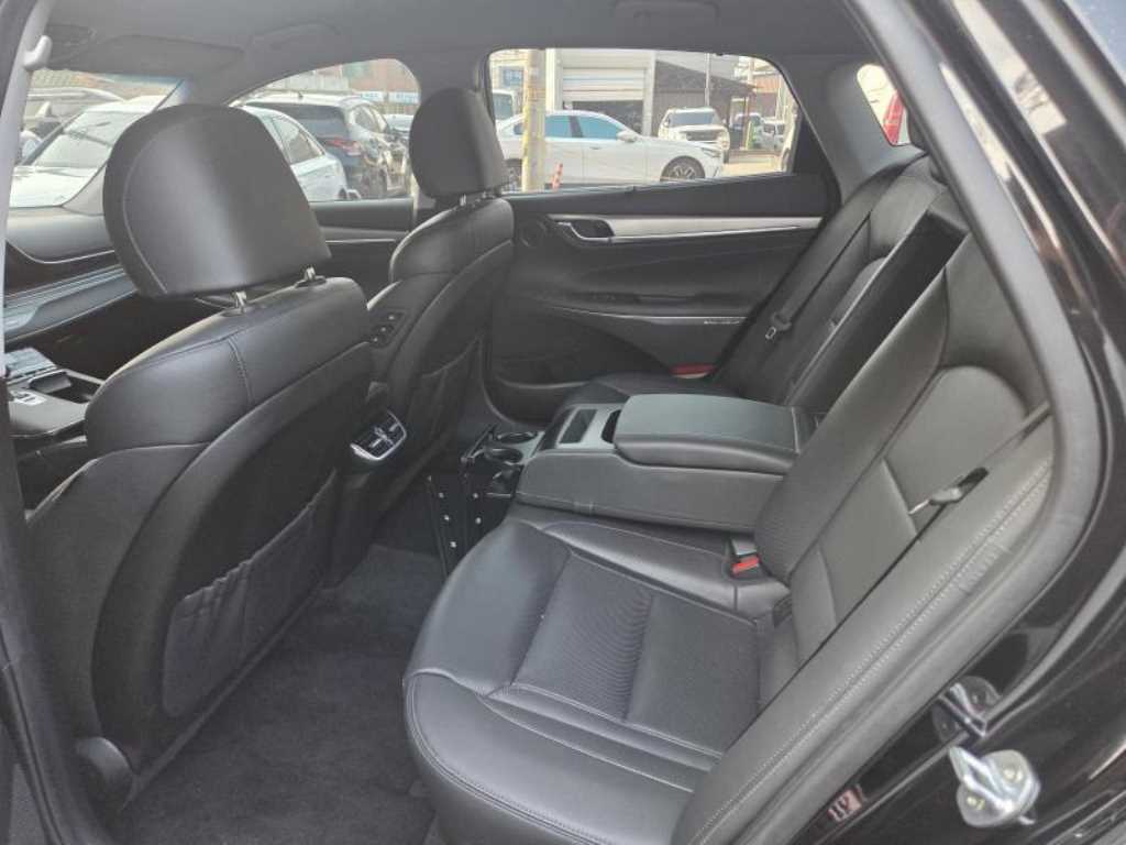 HYUNDAI Grandeur - Vista 8