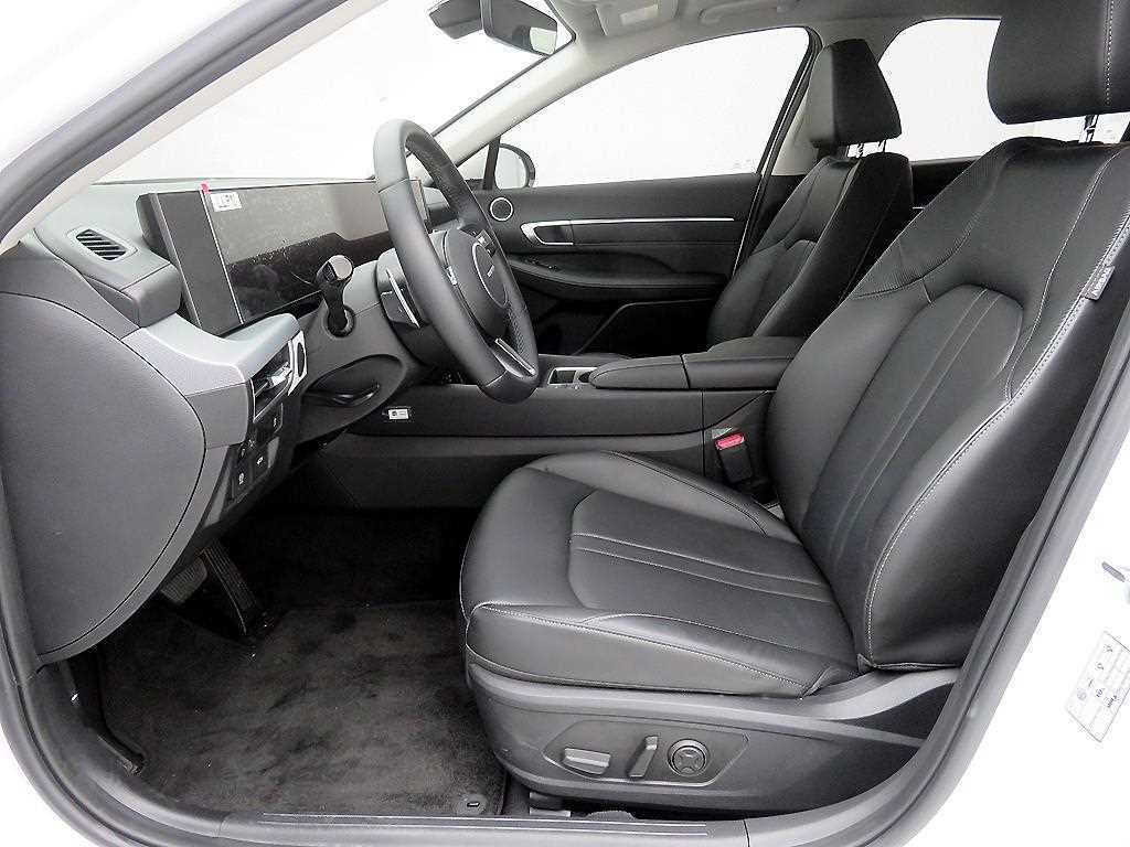 HYUNDAI Sonata - Vista 6