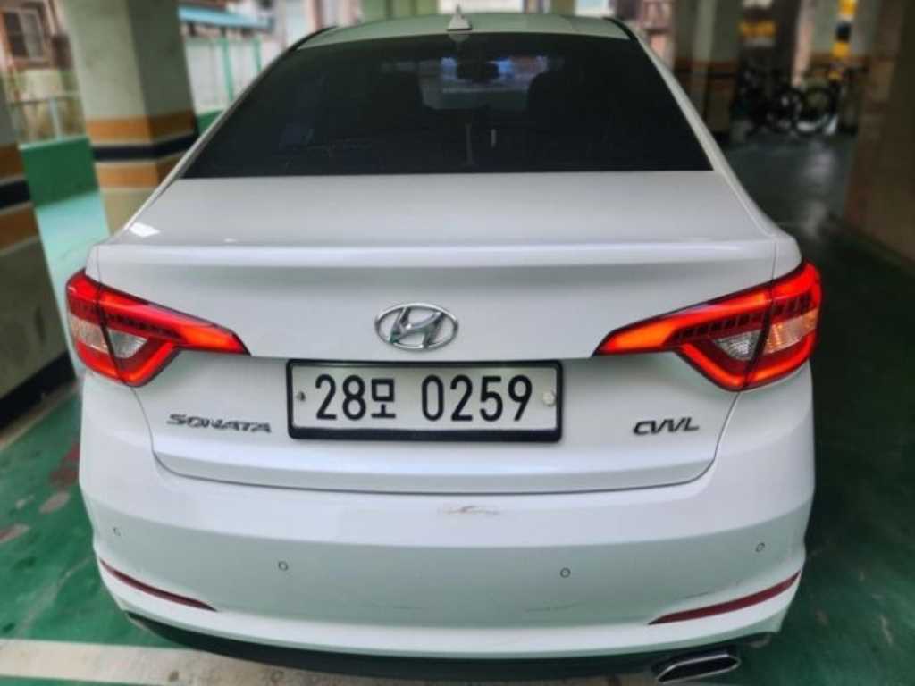 HYUNDAI Sonata - Vista 4