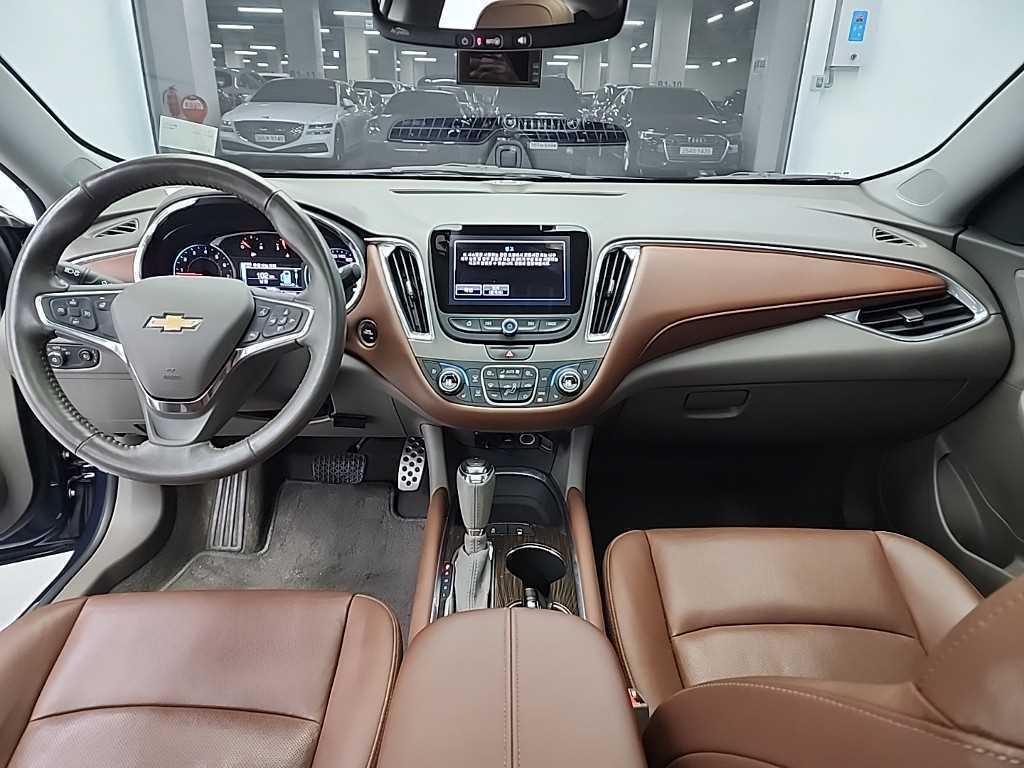 Chevrolet Malibu - Vista 7