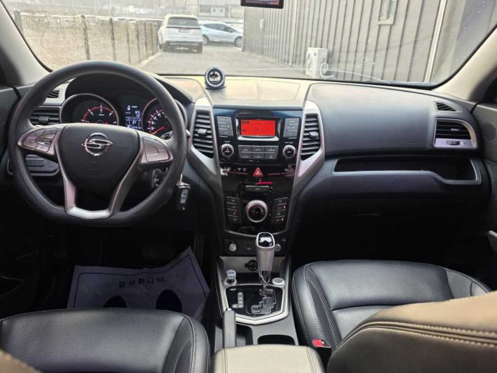 Ssangyong Tivoli - Vista 7