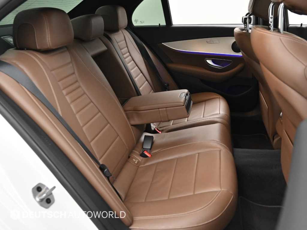 Mercedes Benz E class - Vista 12