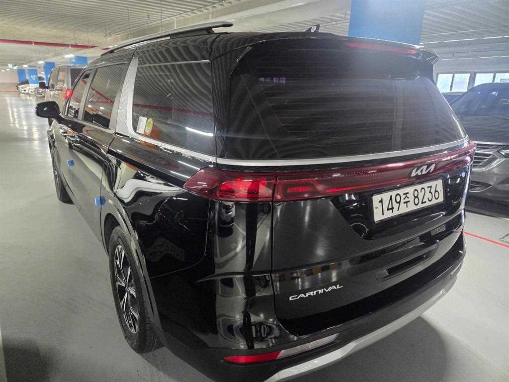 KIA Carnival - Vista 4