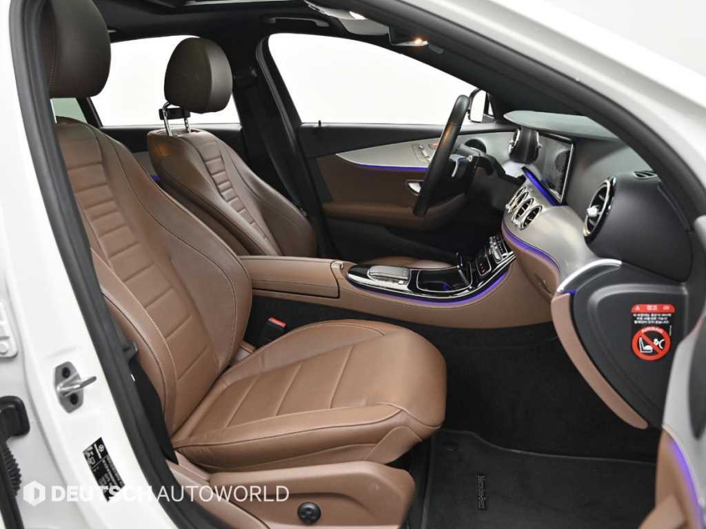 Mercedes Benz E class - Vista 10