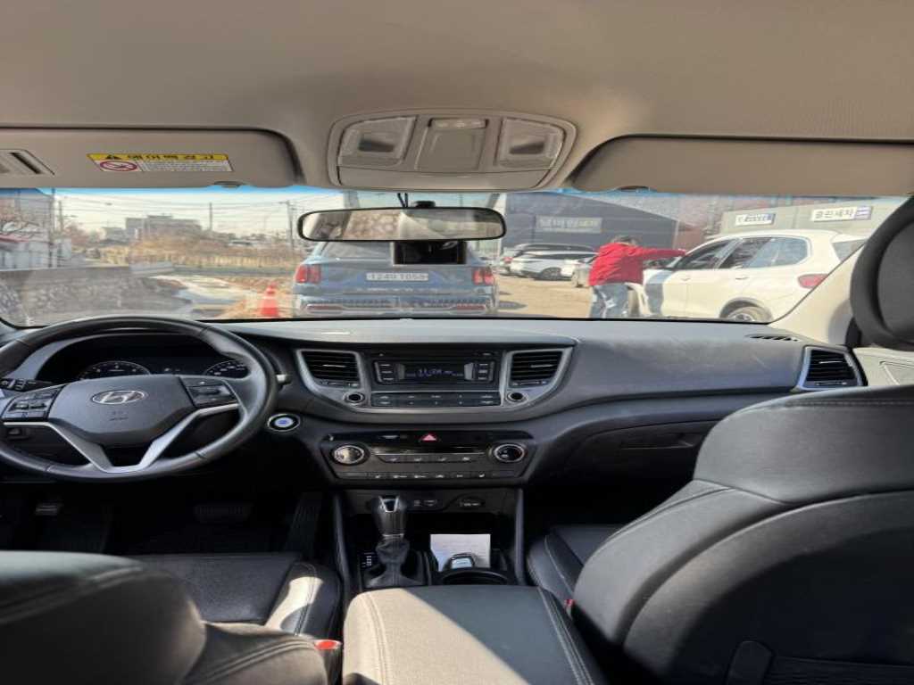 HYUNDAI Tucson - Vista 6