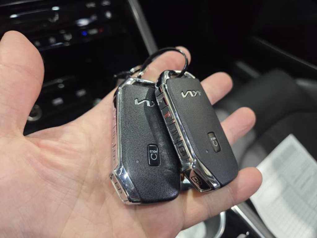 KIA K5 2023 Negro - Importación desde Corea - HF Imports Iquique - Foto 13