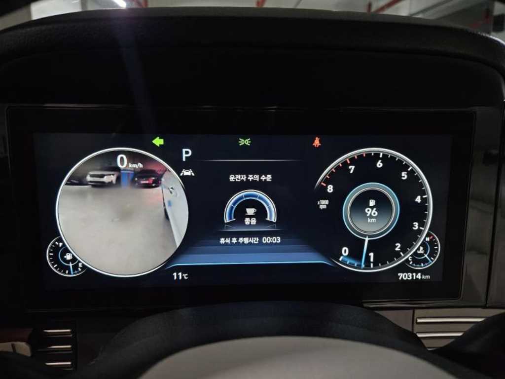 HYUNDAI Grandeur - Vista 11