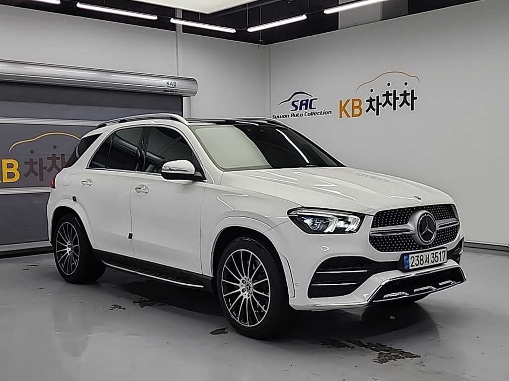 Mercedes Benz GLE Class - Vista 4