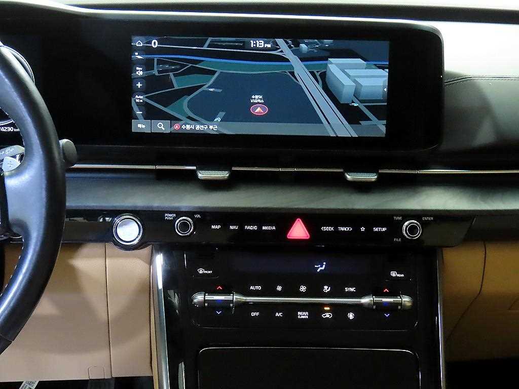 KIA Carnival - Vista 11