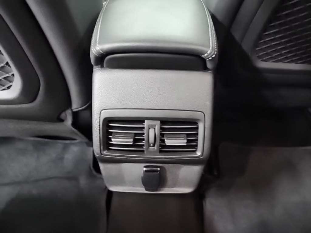 SAMSUNG QM6 2022 Blanco - Importación desde Corea - HF Imports Iquique - Foto 13