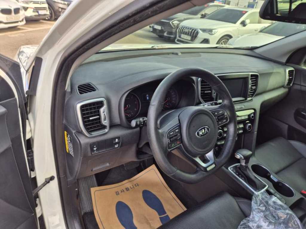 KIA Sportage - Vista 9