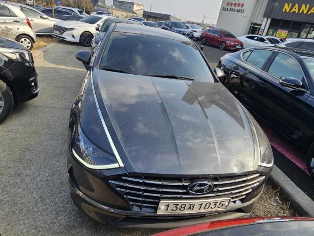 HYUNDAI Sonata - Vista 2