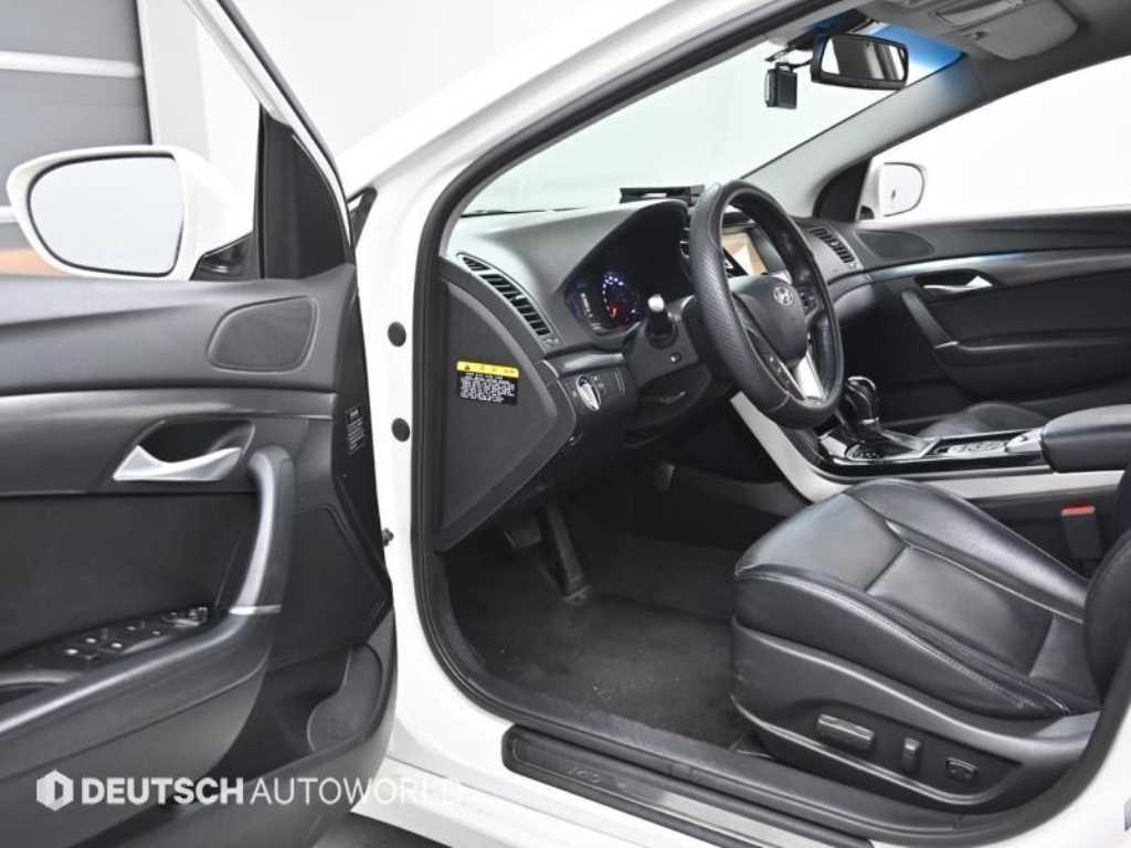 HYUNDAI i40 - Vista 11