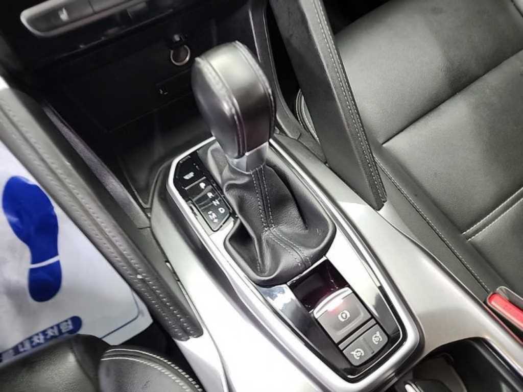 SAMSUNG QM6 - Vista 8