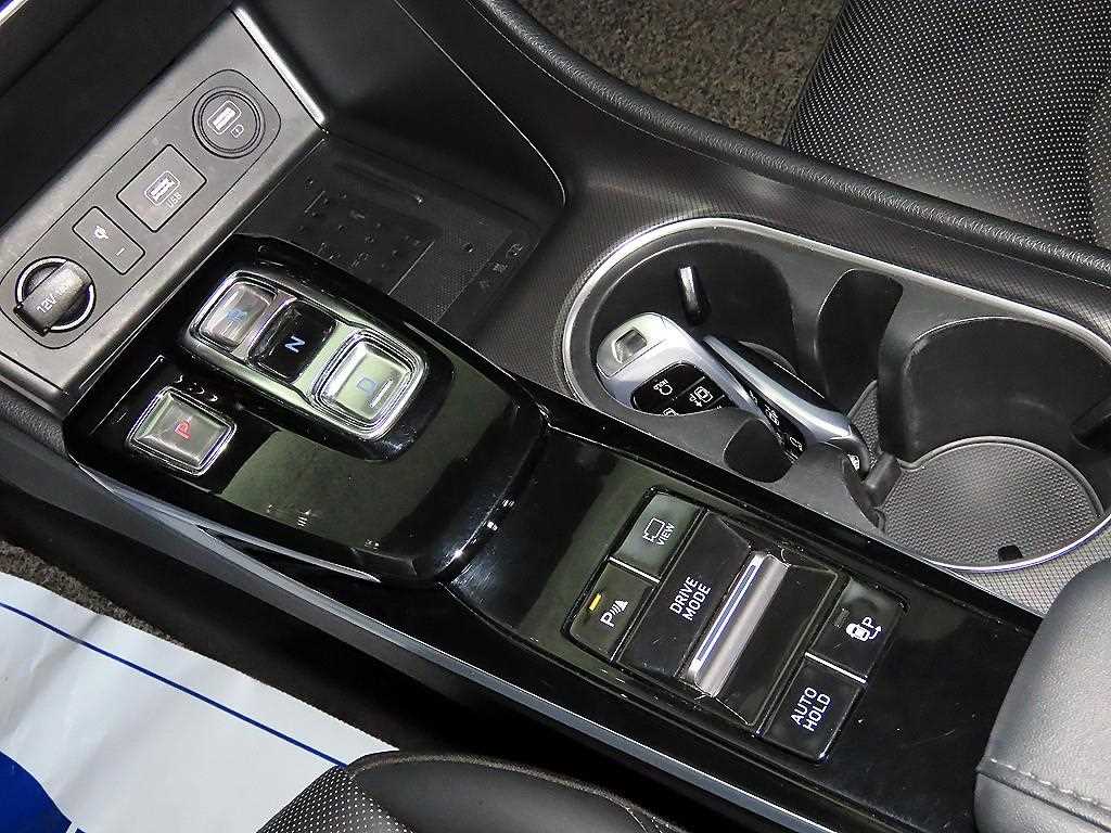 HYUNDAI Sonata - Vista 12