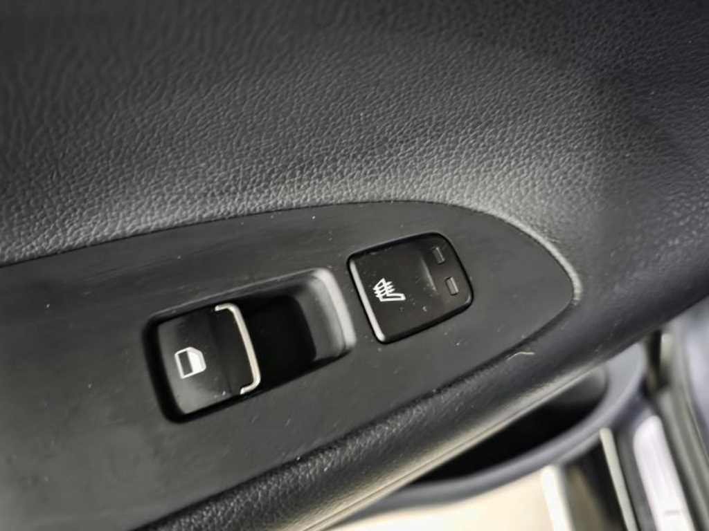 HYUNDAI Grandeur - Vista 9