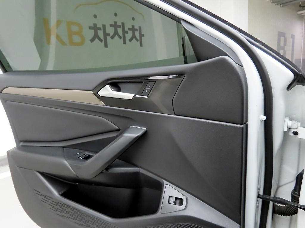 Volkswagen Jetta - Vista 11