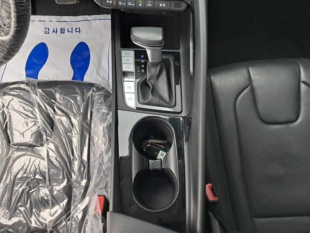 HYUNDAI Avante 2023 Blanco - Importación desde Corea - HF Imports Iquique - Foto 14