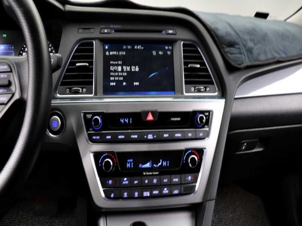 HYUNDAI Sonata - Vista 5