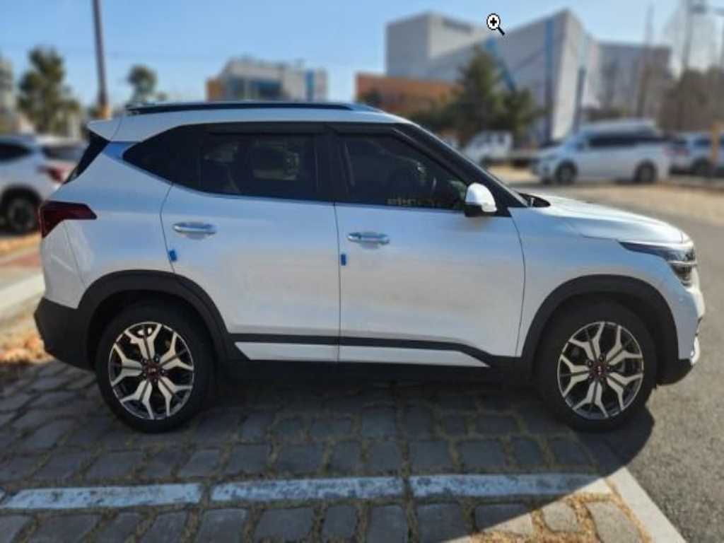 KIA Seltos - Vista 3