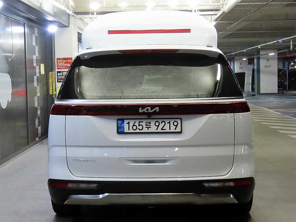 KIA Carnival - Vista 5