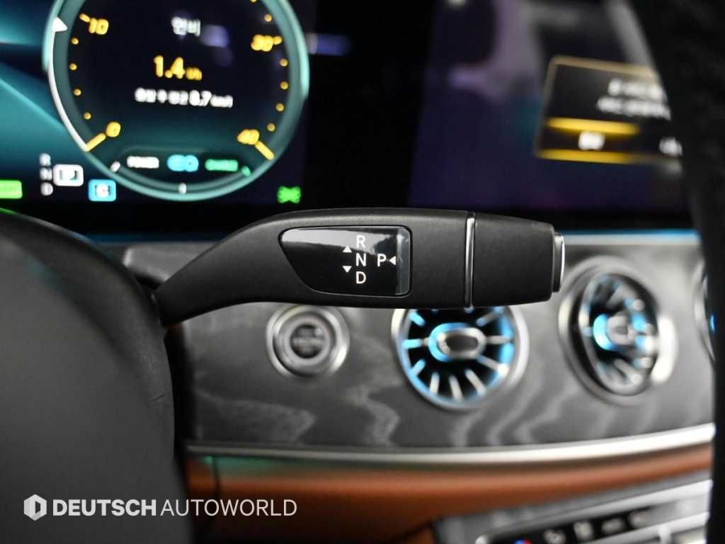 Mercedes Benz CLS Class - Vista 9