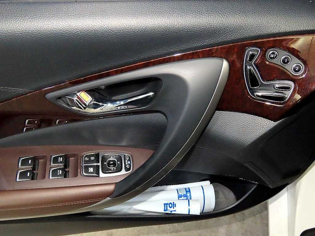 HYUNDAI Grandeur 2015 Blanco - Importación desde Corea - HF Imports Iquique - Foto 13