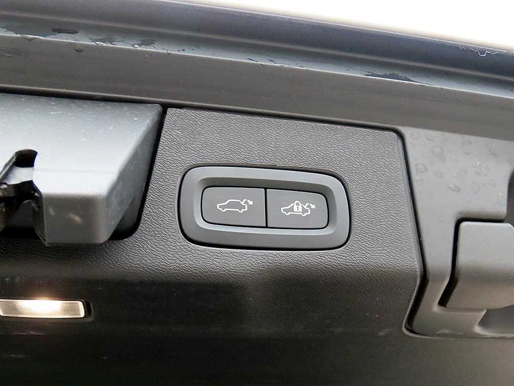 Volvo XC60 2021 Blanco - Importación desde Corea - HF Imports Iquique - Foto 17