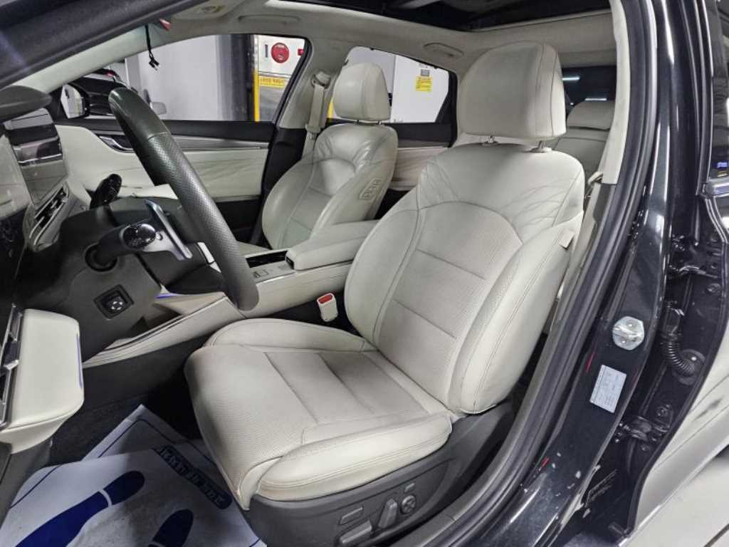 HYUNDAI Grandeur - Vista 7