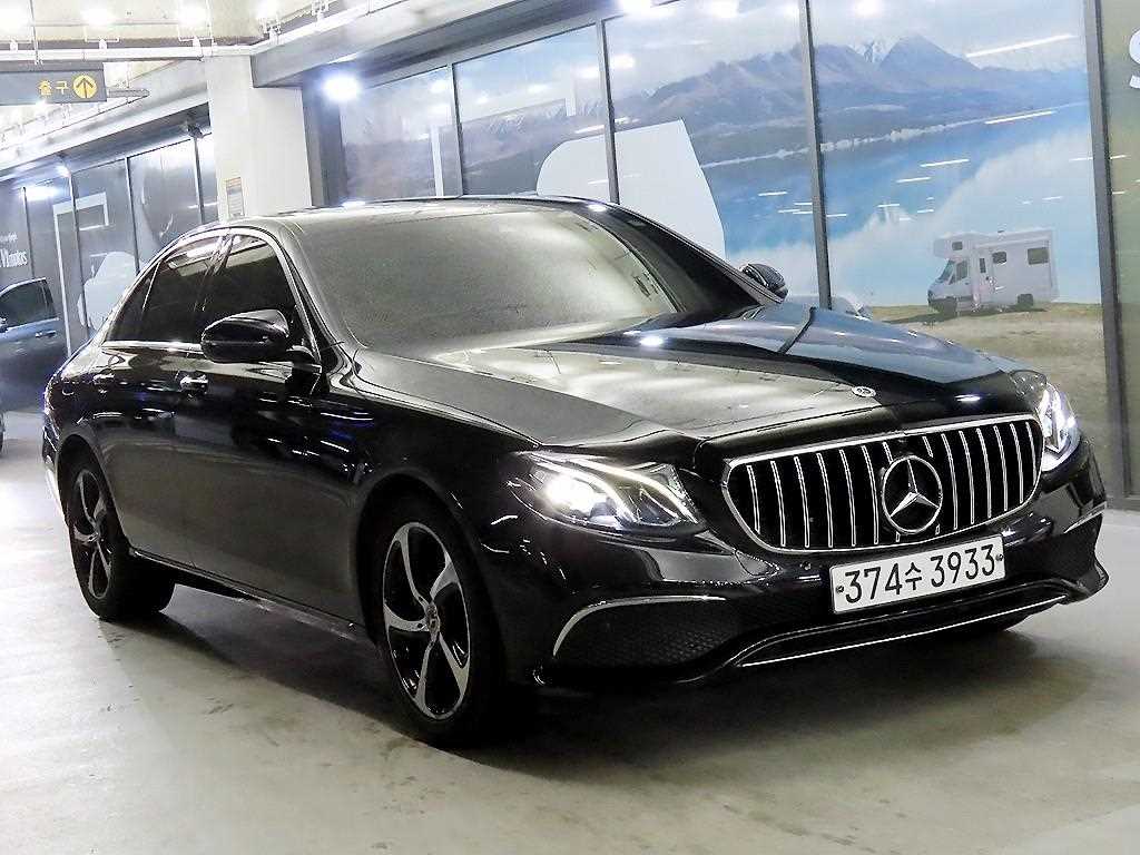 Mercedes Benz E class 2020 Negro - Importación desde Corea - HF Imports Iquique - Foto 1