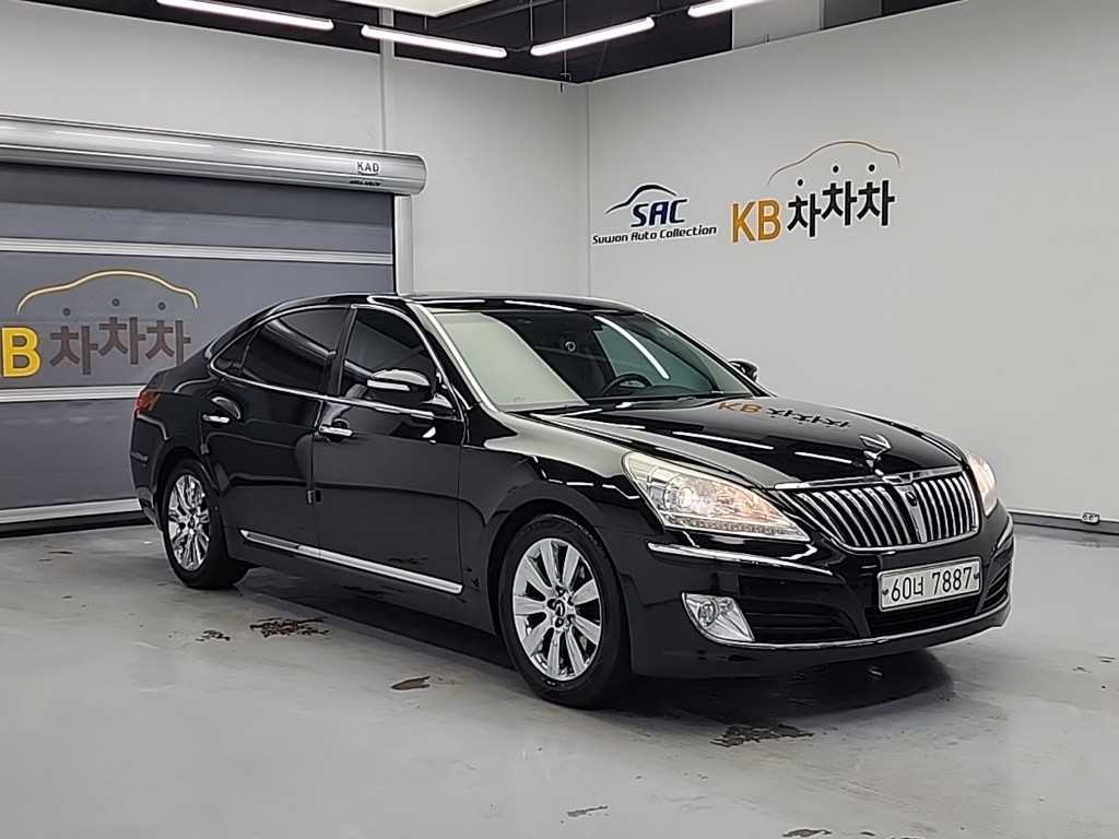 HYUNDAI Equus - Vista 4
