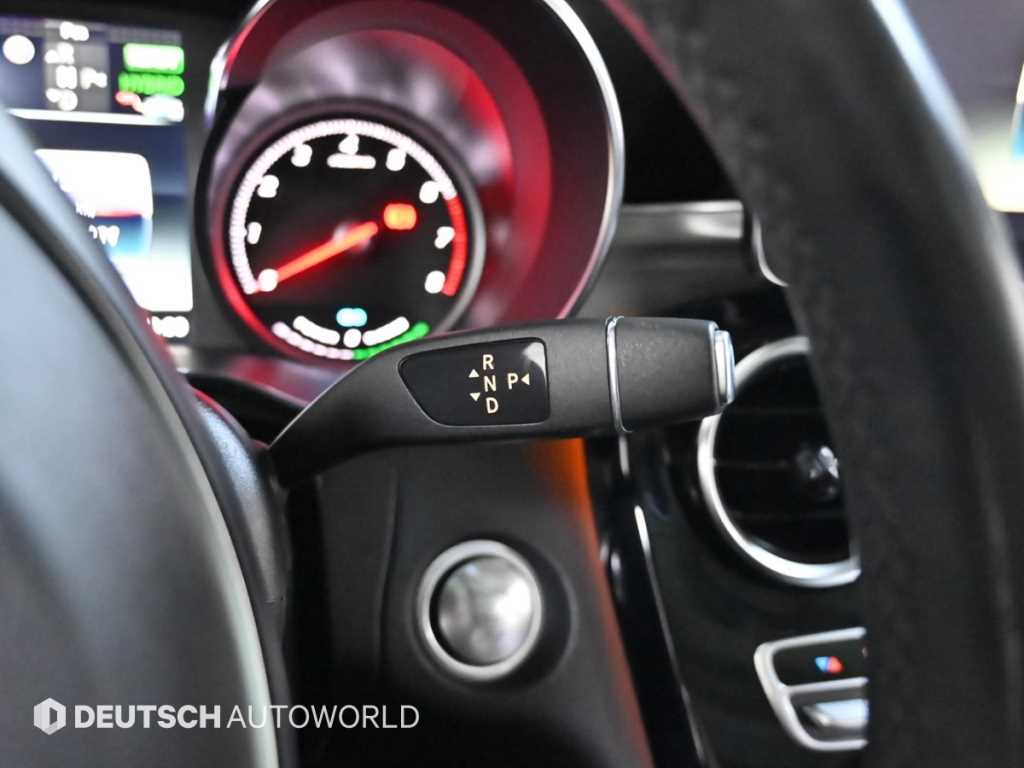 Mercedes Benz GLC Class - Vista 9