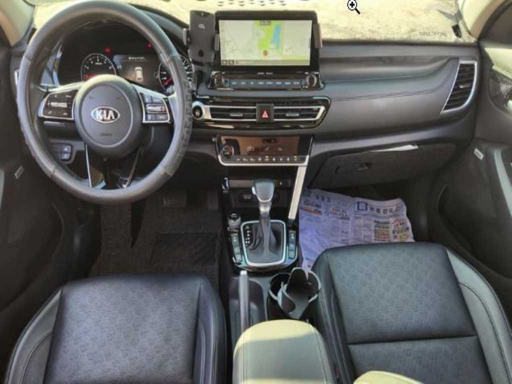 KIA Seltos - Vista 5