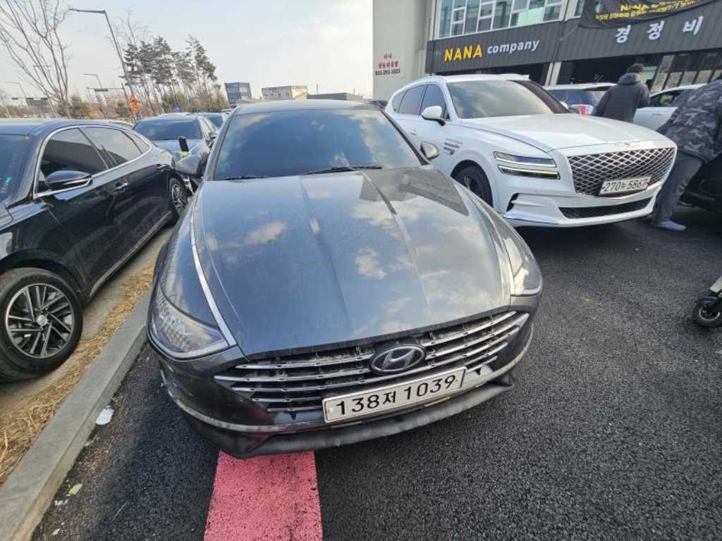 HYUNDAI Sonata - Vista 2