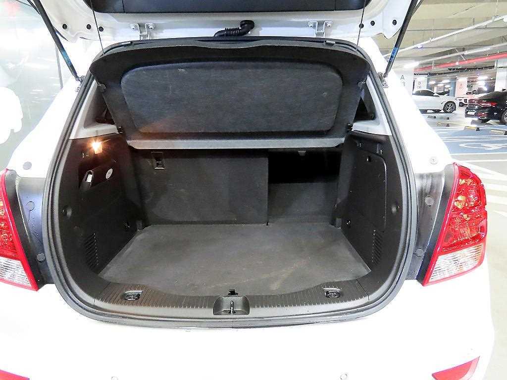 Chevrolet Trax 2018 Blanco - Importación desde Corea - HF Imports Iquique - Foto 17