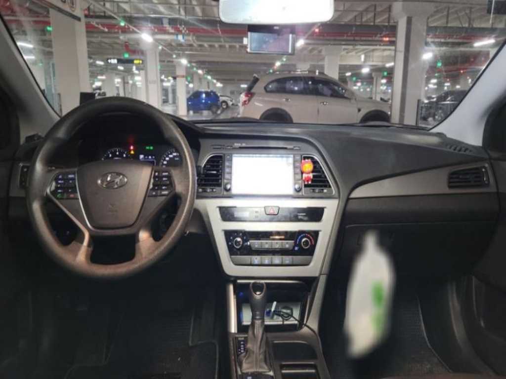 HYUNDAI Sonata - Vista 5