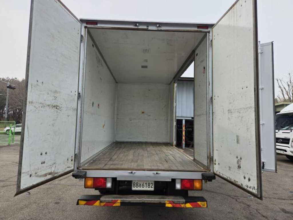 medium and large cargo truck 2014 Blanco - Importación desde Corea - HF Imports Iquique - Foto 15