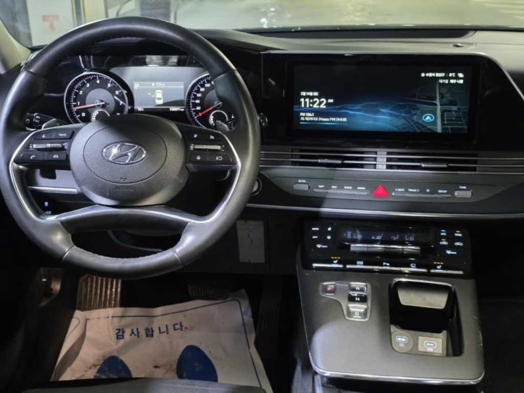 HYUNDAI Grandeur - Vista 10