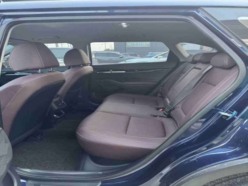 KIA Seltos - Vista 5