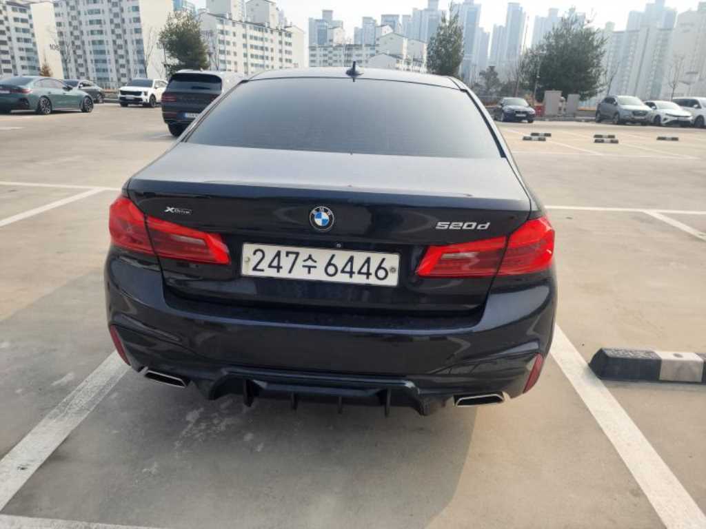 BMW 5 Series - Vista 3