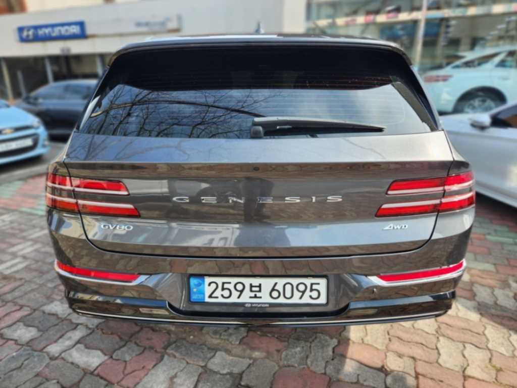 Genesis GV80 - Vista 2