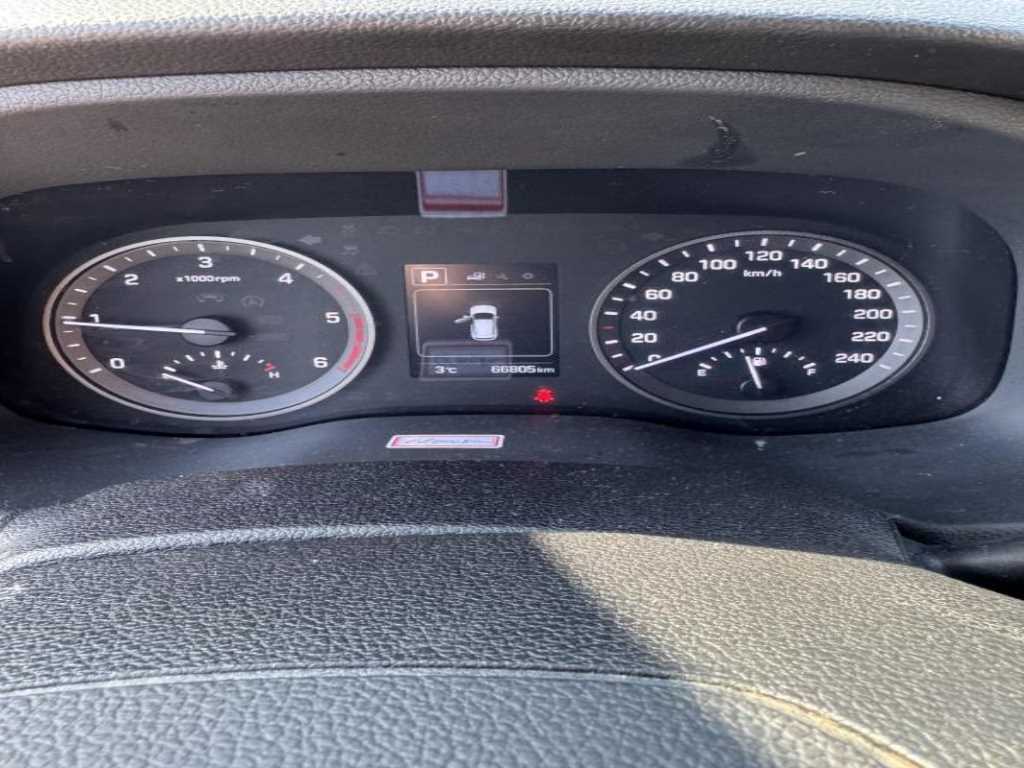 HYUNDAI Tucson - Vista 7