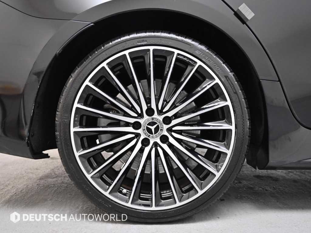 Mercedes Benz CLS Class - Vista 5