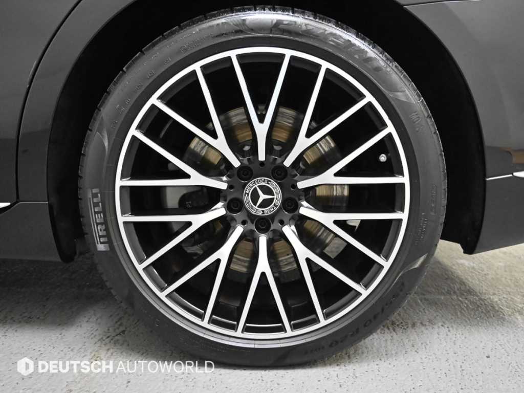 Mercedes Benz S Class - Vista 5