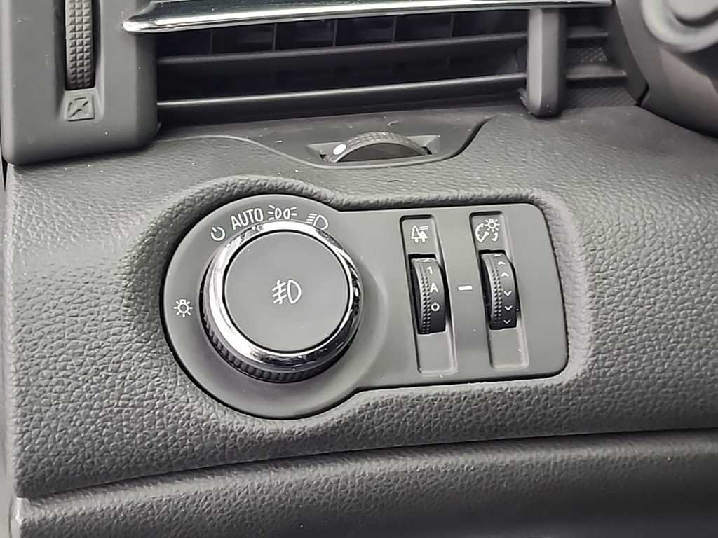 Chevrolet Malibu 2014 Blanco - Importación desde Corea - HF Imports Iquique - Foto 17