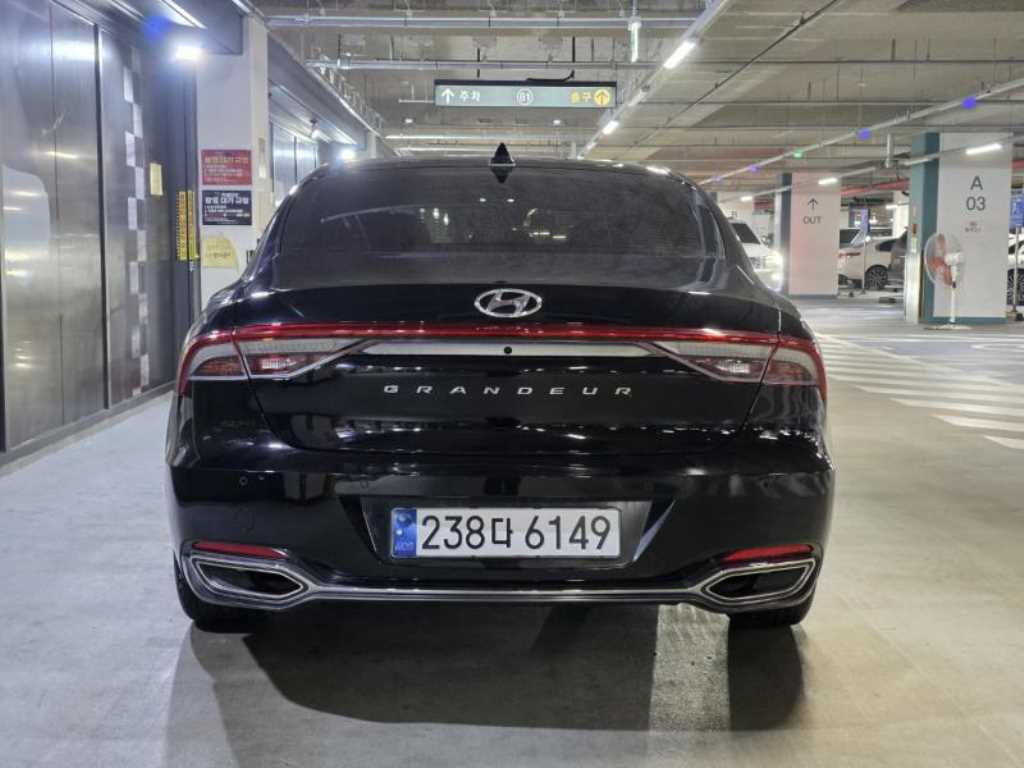 HYUNDAI Grandeur - Vista 5