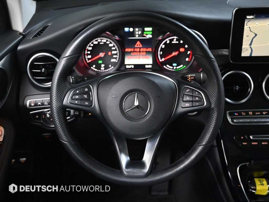 Mercedes Benz GLC Class 2019 Negro - Importación desde Corea - HF Imports Iquique - Foto 13